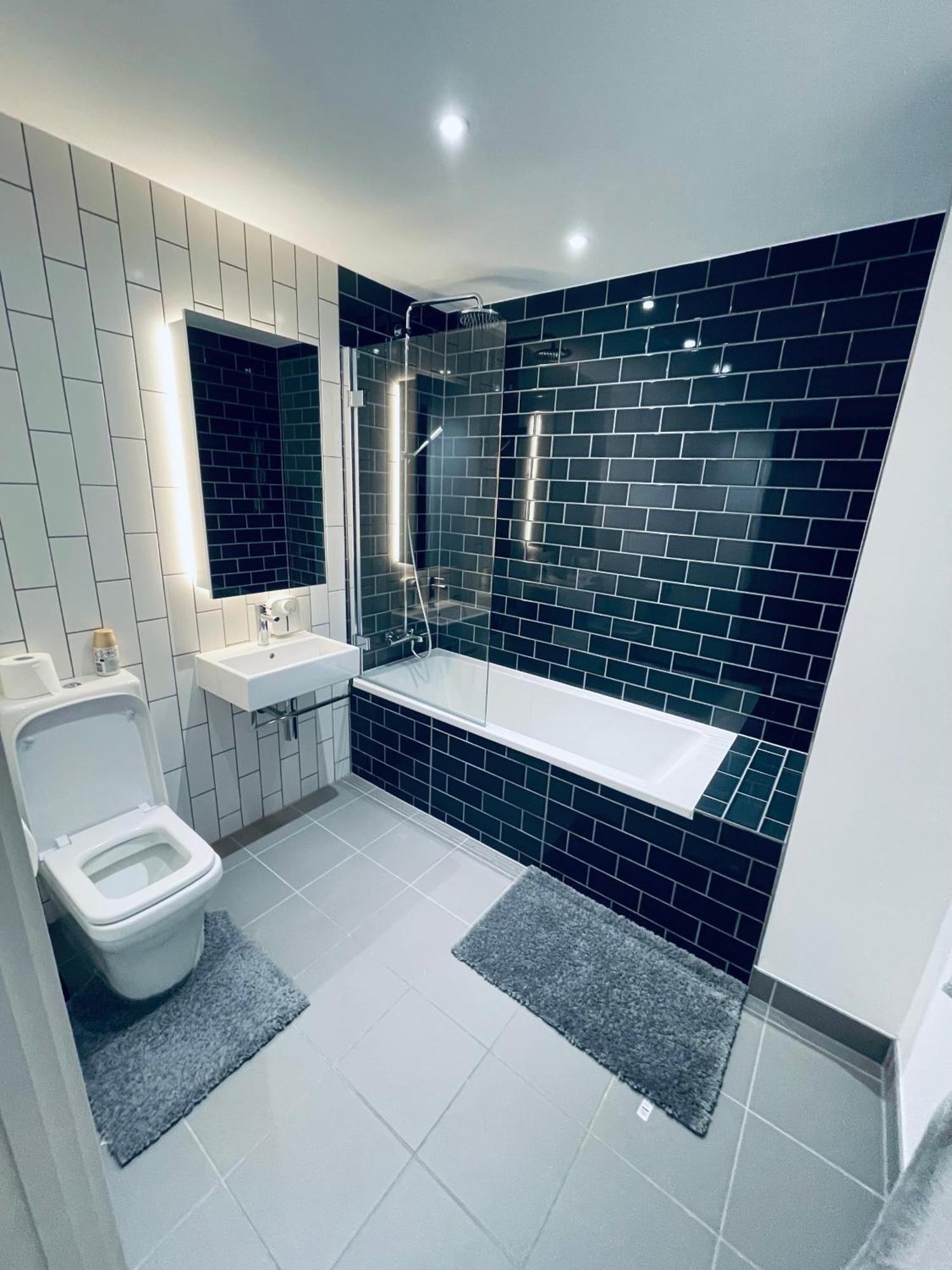 Ds Rentals - Entire 1 Bedroom Apartment London Exterior foto